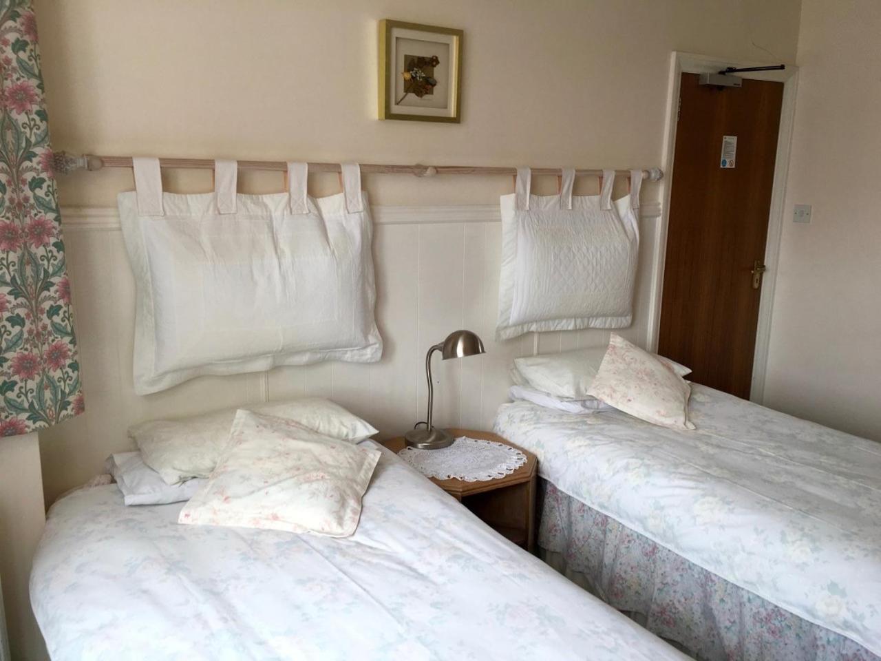Milka's Hotell Oxford Exteriör bild
